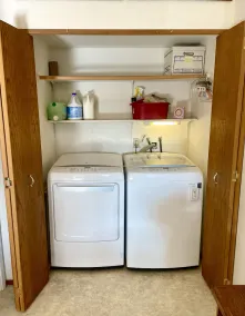 Cozy, New, 1 Bedroom Private Apt near Hospital - Pets Negotiable - Image 2