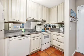 St Simons Island 2BR Condo, Pet-Friendly Townhouse Near Beach, Pool & Pier Village - Image 5