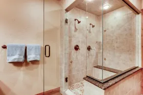 Betal for 4 soveværelser Få det 5. GRATIS, GANG TIL VAIL TOWN BUS, PRIVAT HOT TUB - Image 3