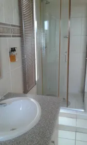 Asda guesthouse - Image 2