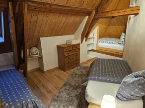 Sleeps 12-14 in beautiful mountain setting. - Image 4