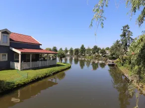 Nice Holiday Home on the Water With Jetty - Image 5