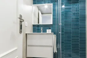 Decorated in modern style, with wifi free, International channels, BBQ, children's area, - only families - Image 5