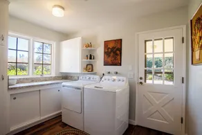 Newly Renovated! Peaceful Country Farmhouse with Hot Tub and Pool - Image 2