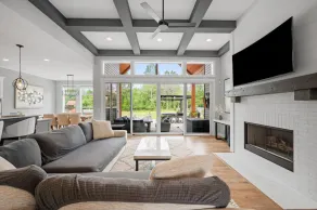 FeralWoods Private Estate With Hot Tub - Image 3