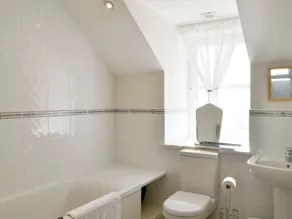 4 bedroom accommodation in Rockcliffe, near Dalbeattie - Image 2