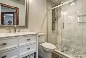 Pocono Mountains Lake Naomi renovated luxury design house  need to be 30 to rent - Image 2