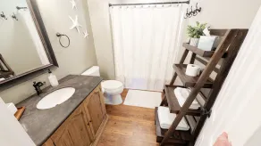 Newly Renovated Pirate's Cove Condo - Image 4
