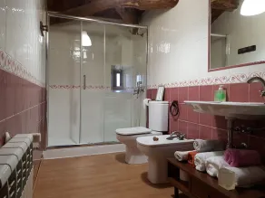 Casa Rigueira, Beautiful rustic house built in the late 1800's for 9 people - Image 4