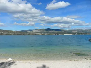 Helt ny möblerad mysig lägenhet i Villa Bayview med pool - Image 4