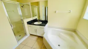5 Bed Pool Home In Golf Community 131 - Image 3