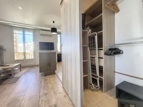 Nestor&Jeeves - PALAIS HISPANIA - Top floor apartment - Image 2