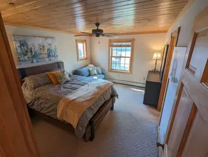 Peaceful, Spacious Lodge with Golf & Sunset Views - Image 5