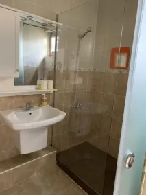 Lilia 3 Self-Check in apartment - Image 5