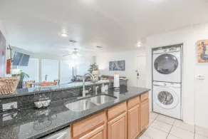 Off the Hook Americana Get Away/On The Guadalupe river/pet friendly - Image 2