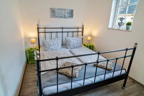Holiday Apartment \"4\" with Mountain View, Shared Garden & Wi-Fi - Image 4