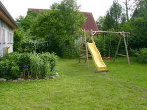 Apartment 'Landhaus Strietfeld-Ferienwohnung 1' with Lake View, Shared Terrace and Shared Garden - Image 4