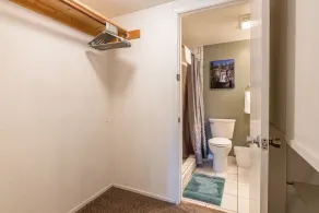 New Listing Updated 1 Bed and Loft 2 Full Bath La Residence IV N7 Sleeps 4 and Steps to Free Shuttle - Image 3