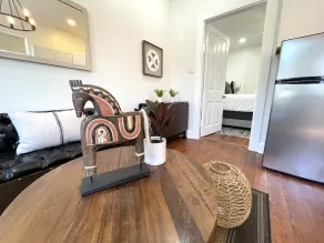 Beautifully Restored! - New Orleans 3 Bedroom Shotgun Home-15 Min French Quarter - Image 4
