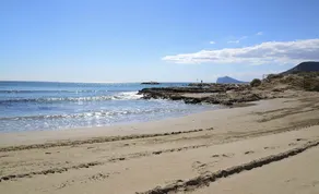Family-friendly apartment 20 m from Arenal Beach, Calpe - Image 4