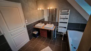 Modern Villa ST Vaast, Stor Garden, Wifi SEA AT 200m AND City AT 500m, Unesco - Image 2