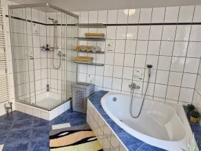 Rural, by the North Sea, family-friendly, sauna and whirlpool! - Image 3