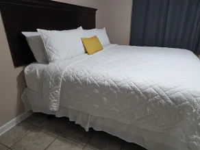 Comfort and Convenience, minutes away from historical French Quarter - Image 4