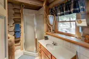 Eagle's Landing- Beach Front Log Home  - RARE FIND on Beautiful Woman Lake! - Image 2