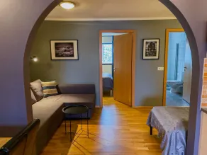Spacious One-Bedroom Apartment - Image 3