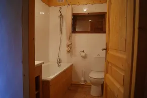 Fantastisk beliggenhed, egen forplejning chalet Sleeping 8, 4 soveværelser 3 badeværelser - Image 2