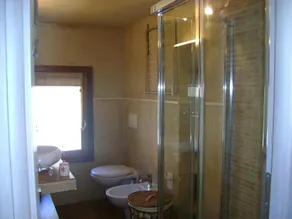De Luxe T3 Chalet de Charme sur les pistes à Montgenèvre - Image 3