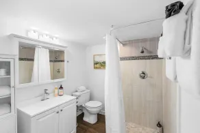 Lilac In Law, Picturesque lower unit - Image 2