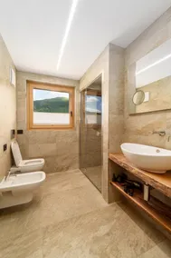 Apartamento de férias \"Madeira de ferro\" perto de encostas com 2 varandas e Wi-Fi - Image 5