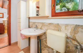 Gorgeous home in Reburici - Image 3