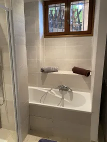 ROOMS WITH KITCHEN and S'of BDANS VILLA IN QUIET NEAR NICE - Image 2
