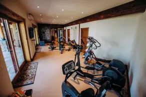 MAJESTIC LAKE FRONT LUXURY ADIRONDACK LODGE FEATURING 8,898 SQ. FT LIVING SPACE - Image 4