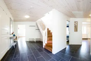 Neues, großes, familienfreundliches Ferienhaus mit herrlicher Aussicht in ländlicher Umgebung - Image 2