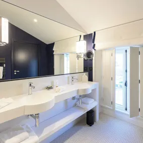 Les Suites BB, Champagne Besserat de Bellefon - Image 5