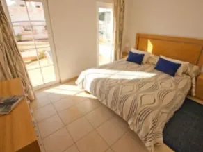 Lusso 3 Bed Property, uno dei pochi con accesso gratuito alla piscina e terrazza sul tetto unica - Image 5