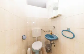Two-Bedroom Apartment In Kastel Kambelovac - Image 2
