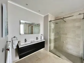 HOTEL SERVICES - LUXURIOUS 3 BEDROOM CONDO - Steps from Eagle Beach - Image 4