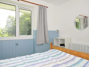 4 Rosecraddoc Lodge Holiday Bungalows - Image 4