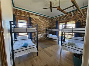 Peninsulas largest group accommodation. Relax & catch up with friends or family. - Image 4