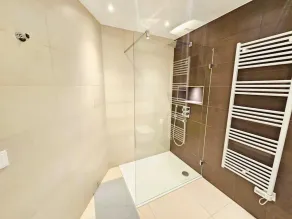 Warm&Bright 1BR w terrace&parking - Image 3