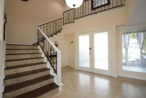 Beautiful Lake front 4 bedroom home with swimming pool and spa - Image 3