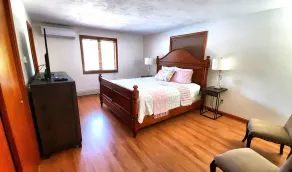 Cozy Cape Cod House - Stroll or Bike the Canal - Image 5