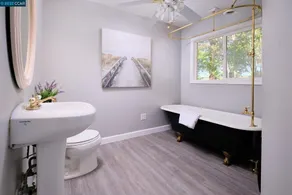 5 minutes to Downtown Livermore - Cozy home - Image 3