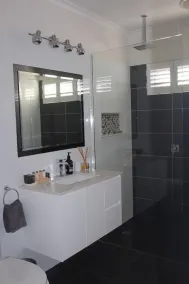 Bakery Lane Serviced Apartments Charlton - Image 5