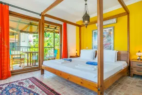 Stunning Villa, Private Heated Pool, Roof Terrace Bar, Pool Table, 200m to beach - Image 4