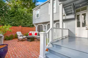 Uptown Carriage House 900 ft to Magazine & 3 Blocks to Mardi Gras Parade Route - Image 5